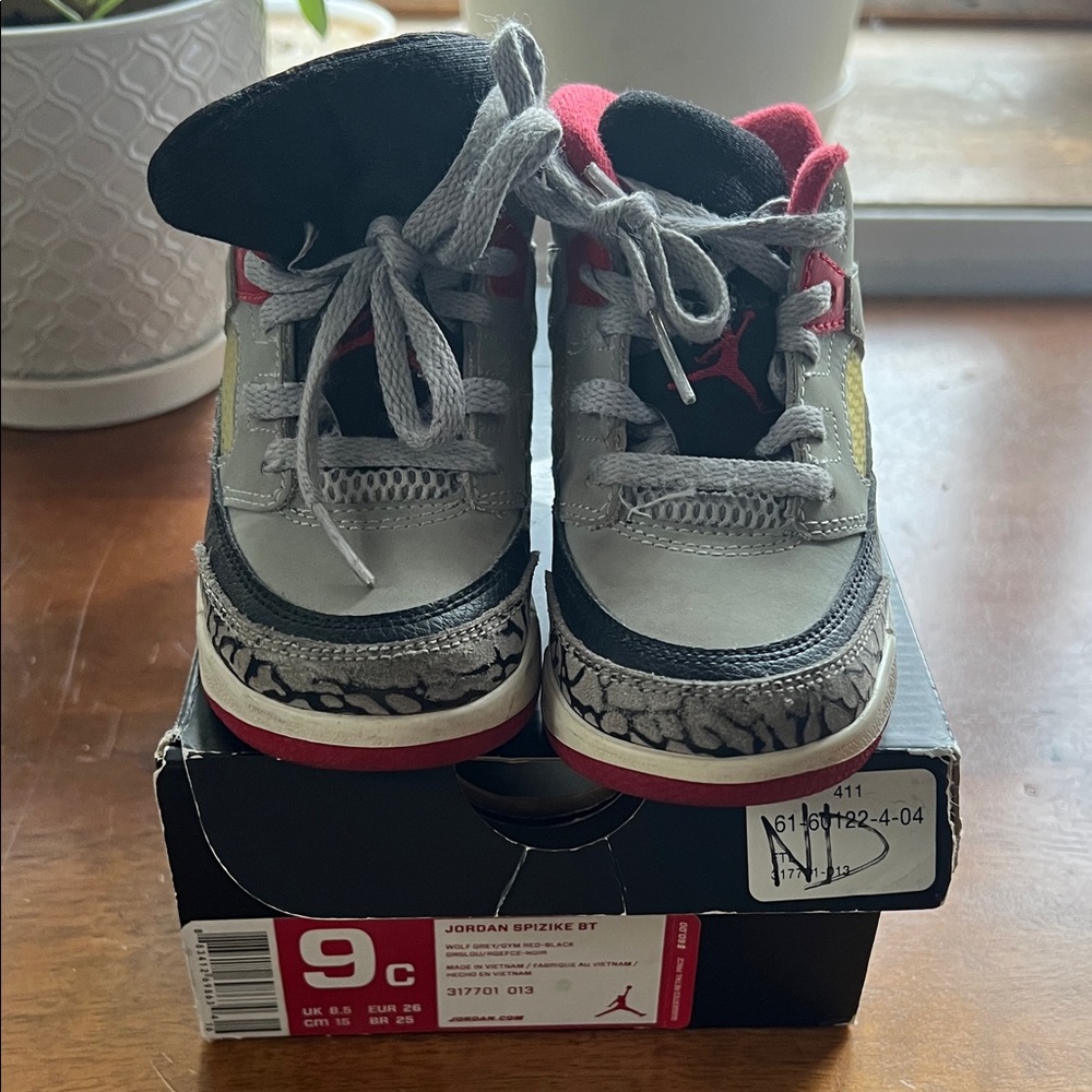 Jordan Kids Sneakers - Black, Red, Gray, White